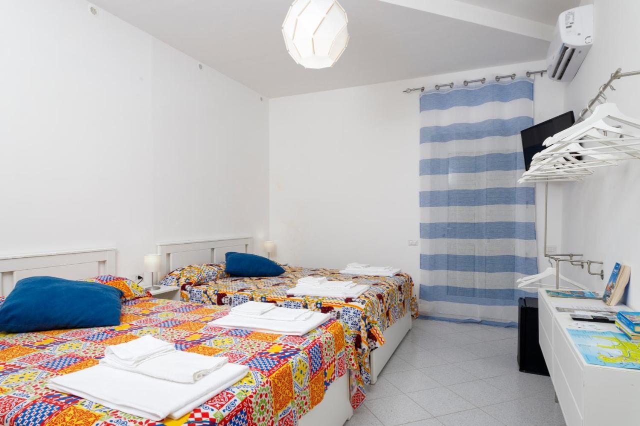 Hotel La Casa Sul Faro 2*